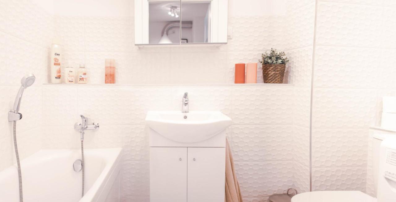 Project Comfort Apartament Potrzebna 55/29 Warszawa Apartment Екстериор снимка